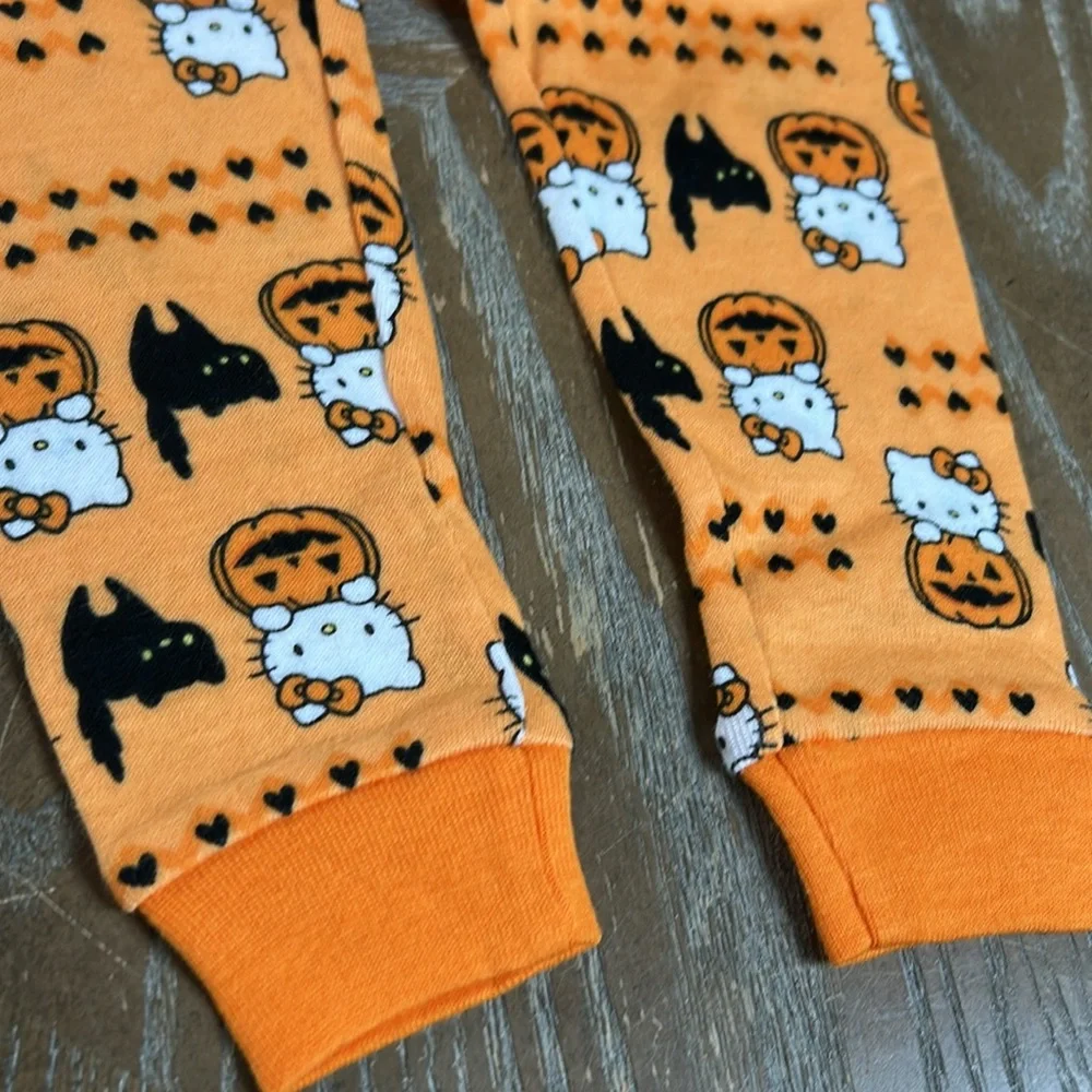 NWT!  Halloween Hello Kitty Cutest Pumpkin in the Patch Pajama Set 18 months